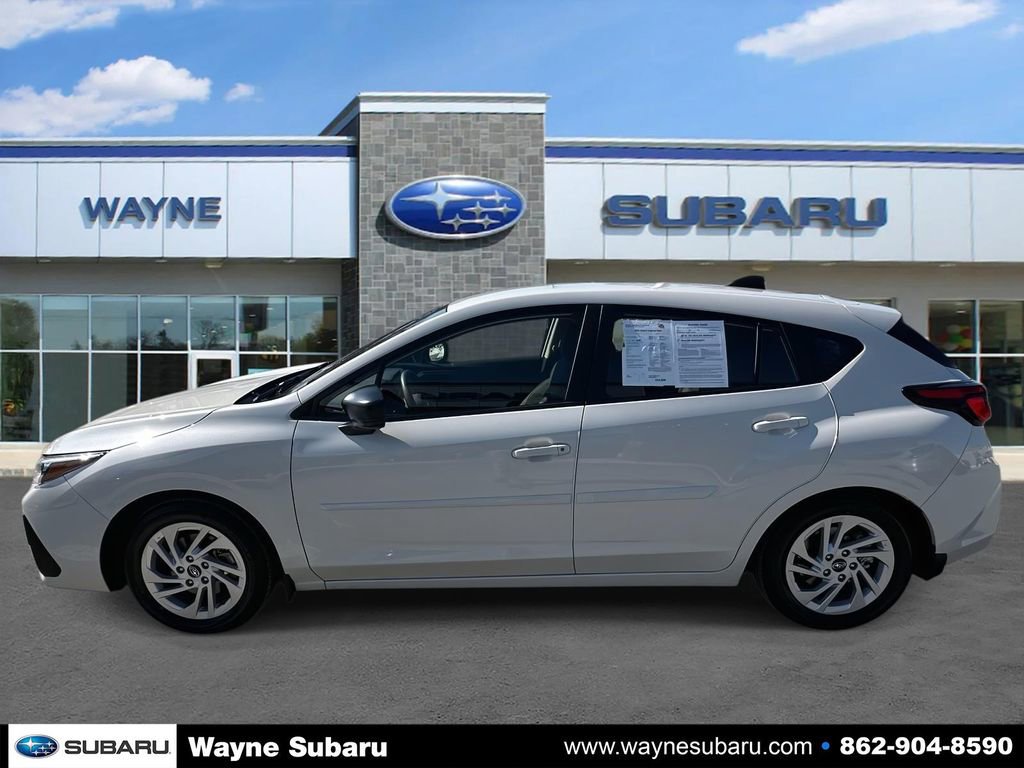 Certified 2025 Subaru Impreza 2.0i image 5