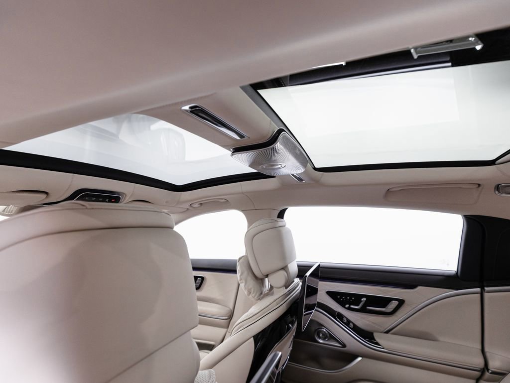 Certified 2024 Mercedes-Benz Maybach S 580 4MATIC image 27