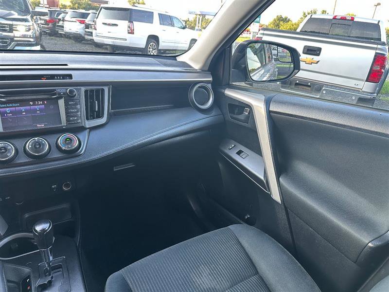 Used 2018 Toyota RAV4 LE w/ All Weather Liner Package image 22