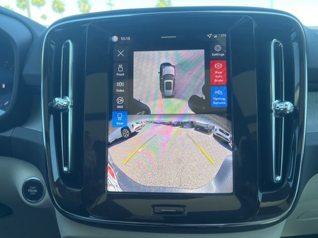 New 2026 Volvo XC40 B5 Plus w/ Climate Package AWD/4WD image 16