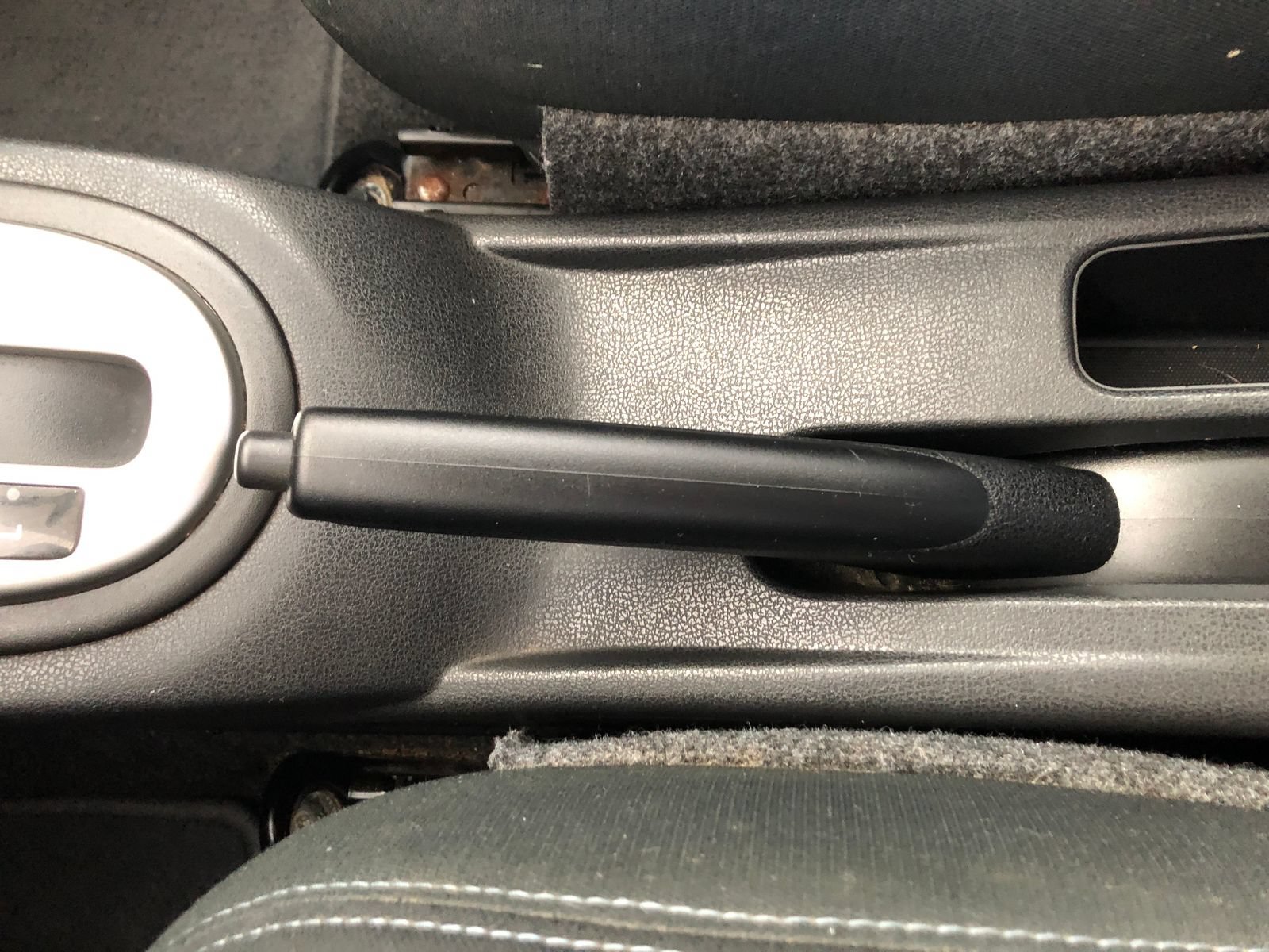 Used 2017 Nissan Versa Note SV FWD image 19