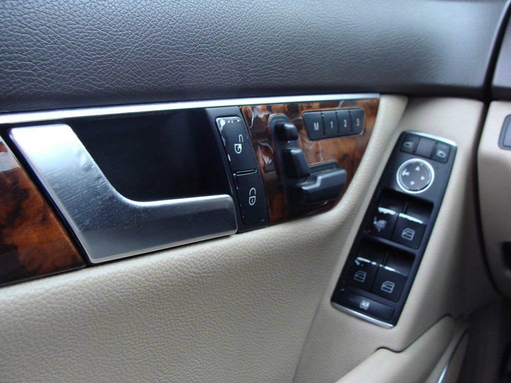 Used 2014 Mercedes-Benz C 300 4MATIC Sedan image 21