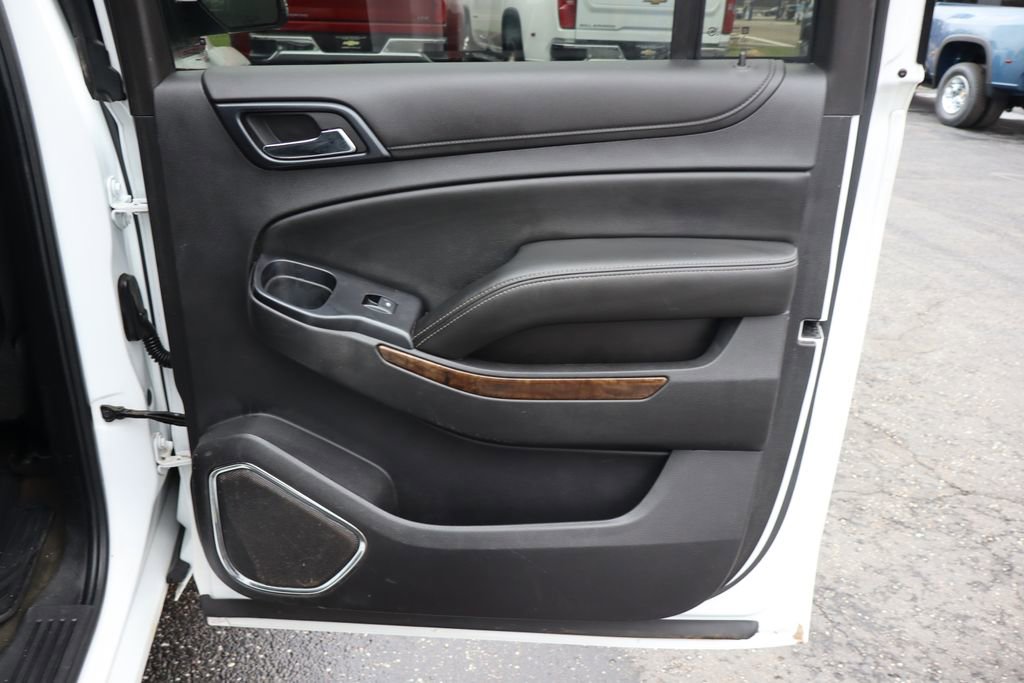Used 2015 Chevrolet Suburban LS image 28
