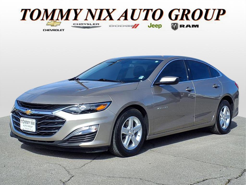 Used 2025 Chevrolet Malibu LS image 1