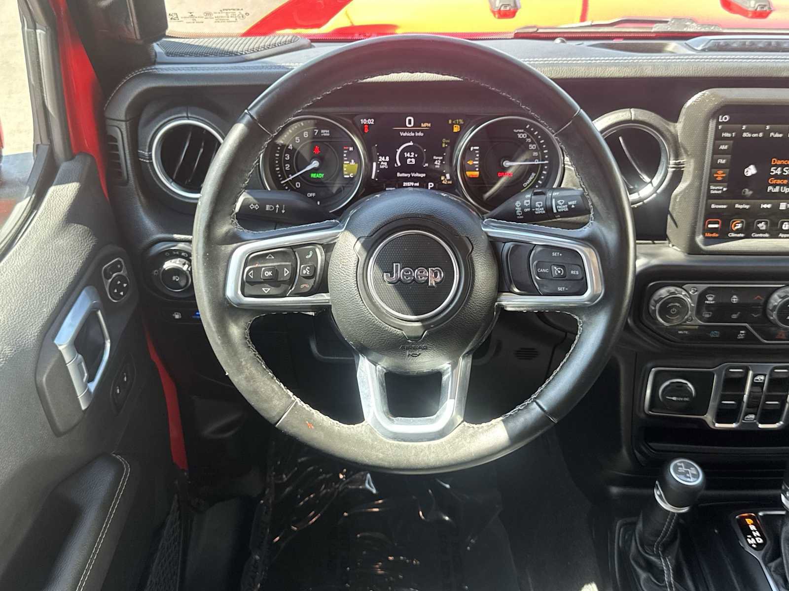Used 2021 Jeep Wrangler Unlimited Sahara w/ Cold Weather Group AWD/4WD image 18