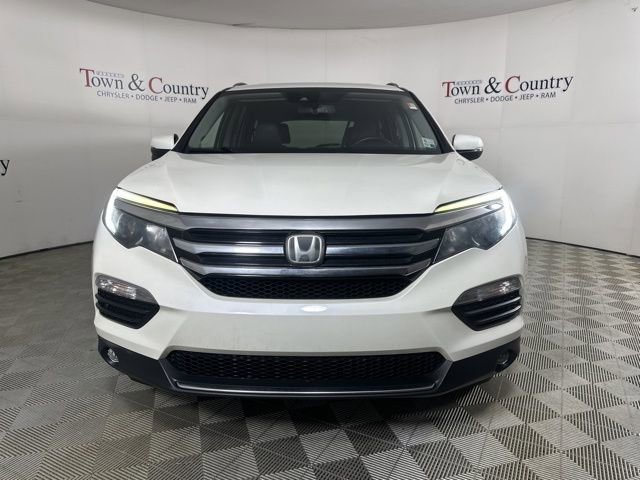 Used 2018 Honda Pilot Touring image 2