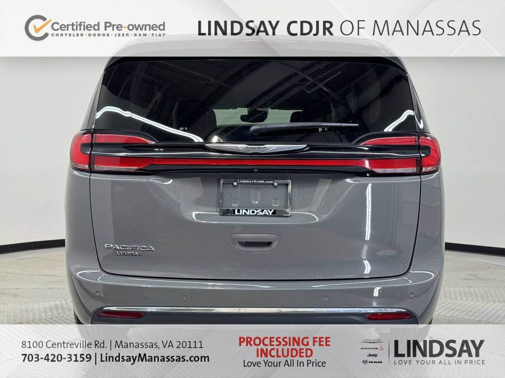 Certified 2023 Chrysler Pacifica Touring-L FWD image 8