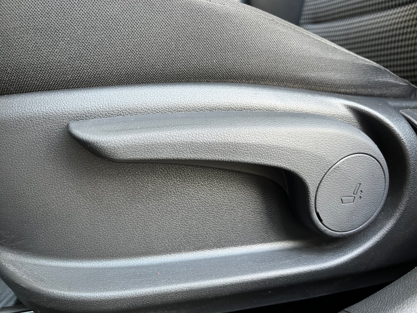 Used 2020 Hyundai Kona SE AWD/4WD image 14