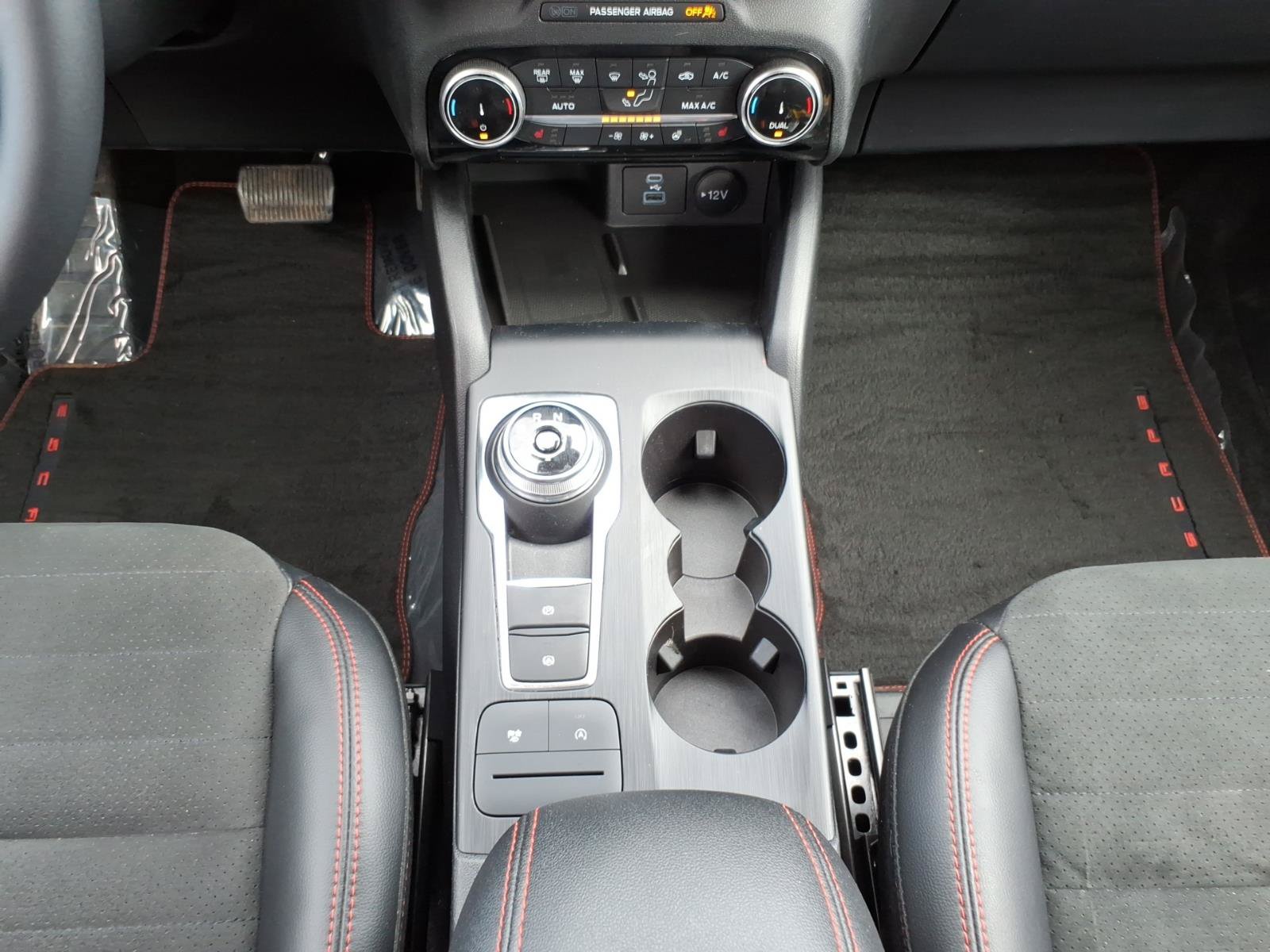 Used 2022 Ford Escape SEL w/ SEL Stealth AWD Package image 20