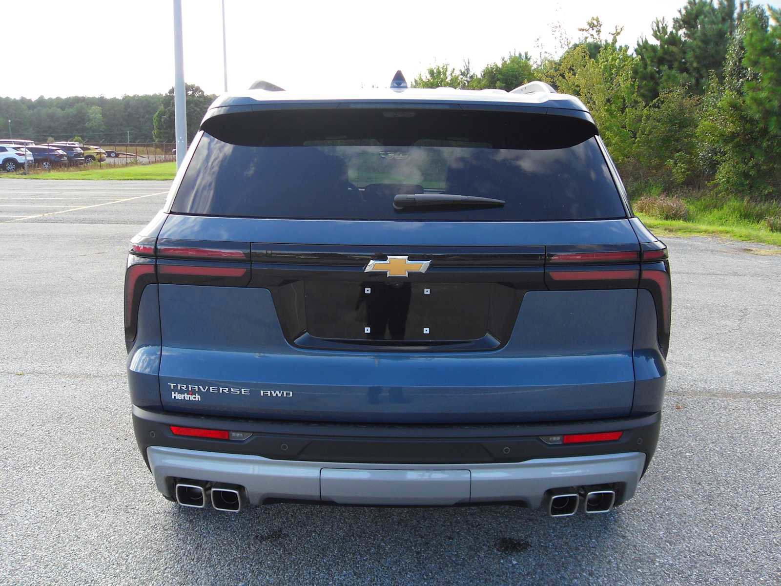 New 2026 Chevrolet Traverse LT w/ Driver Confidence Package image 4