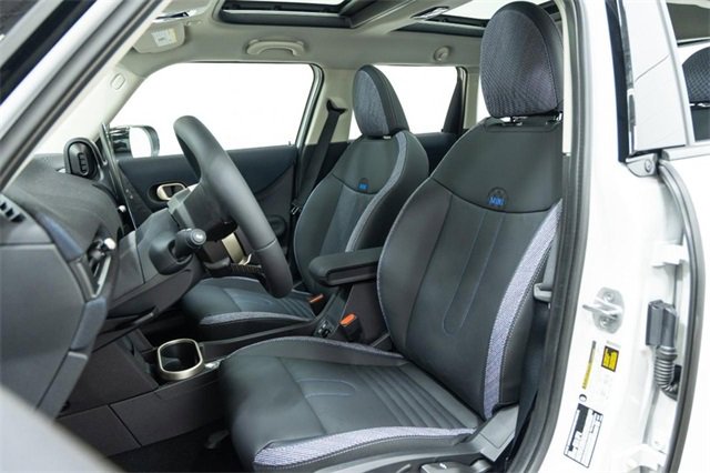 Certified 2025 MINI Cooper S image 22