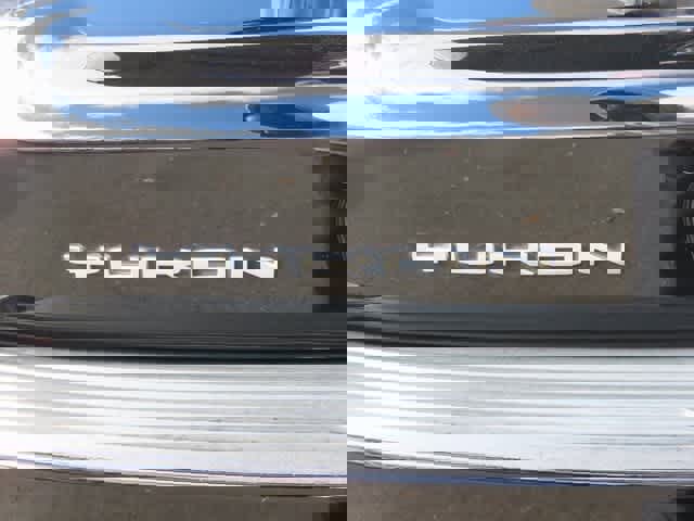 Used 2023 GMC Yukon SLT image 7