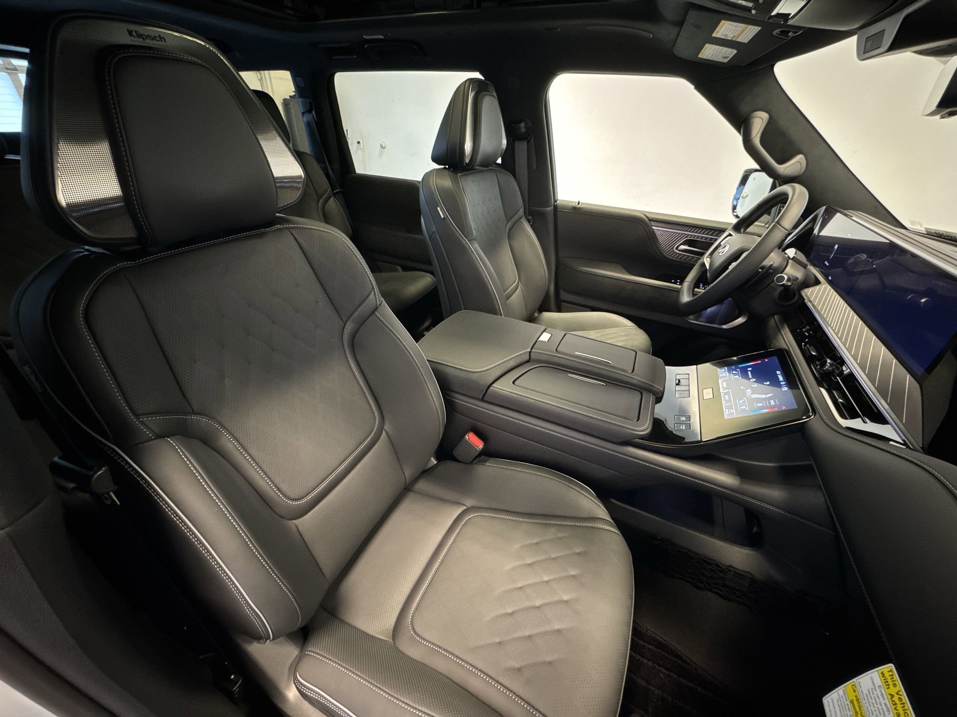 New 2026 INFINITI QX80 Autograph w/ Premium Cargo Package image 26