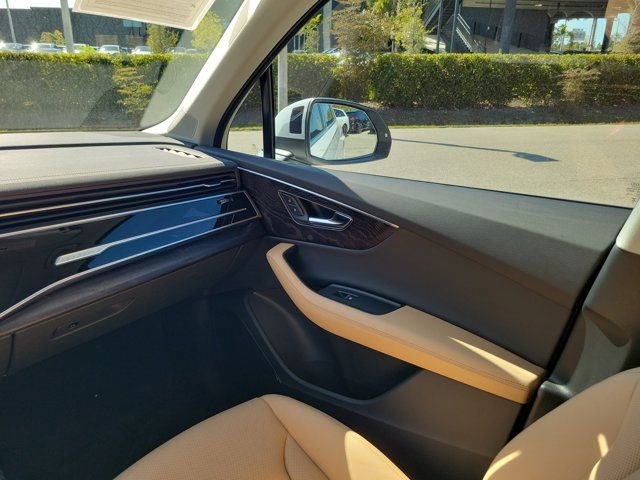 Certified 2025 Audi Q7 3.0T Premium Plus w/ Premium Plus Package image 14