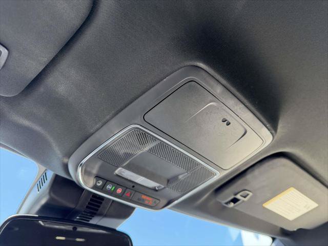 Used 2025 GMC Acadia Denali FWD image 34