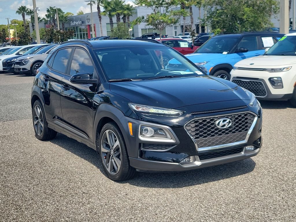 Used 2021 Hyundai Kona Limited FWD image 2