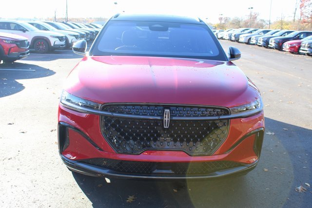 Certified 2024 Lincoln Nautilus Reserve w/ Equipment Group 202A image 11