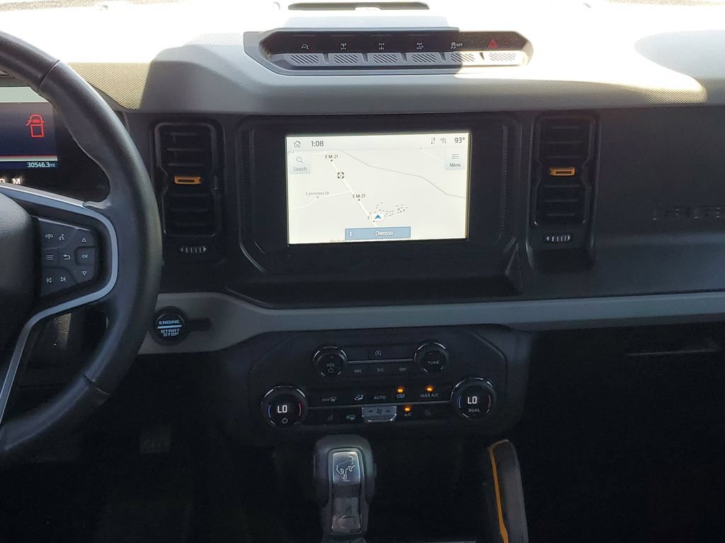 Used 2023 Ford Bronco Badlands w/ Sasquatch Package AWD/4WD image 27