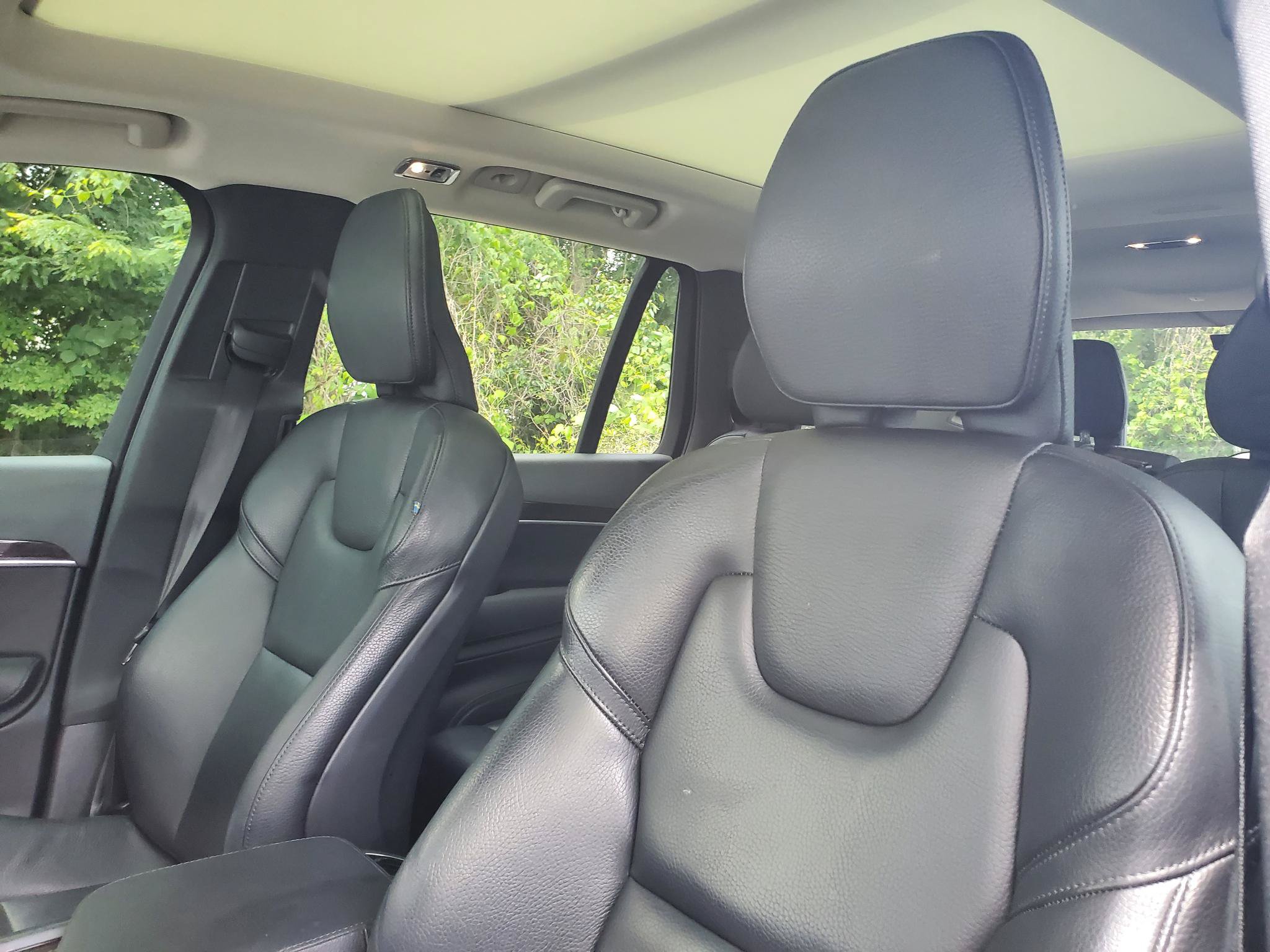 Used 2019 Volvo XC90 T5 Momentum w/ Advanced Package FWD image 33