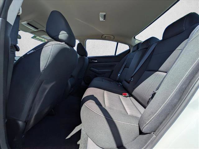 Used 2022 Nissan Altima 2.5 SV FWD image 18