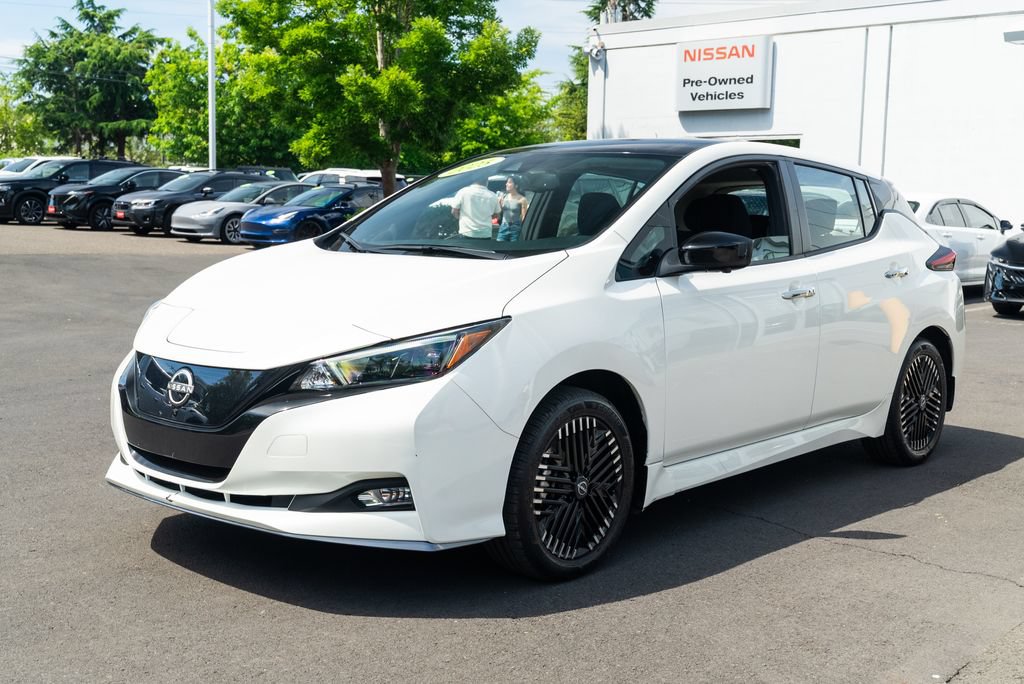 Used 2025 Nissan Leaf SV Plus FWD image 3