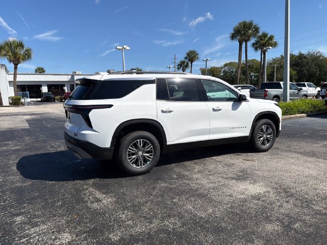 New 2027 Chevrolet Traverse LT w/ LPO, Floor Liner Package FWD image 13