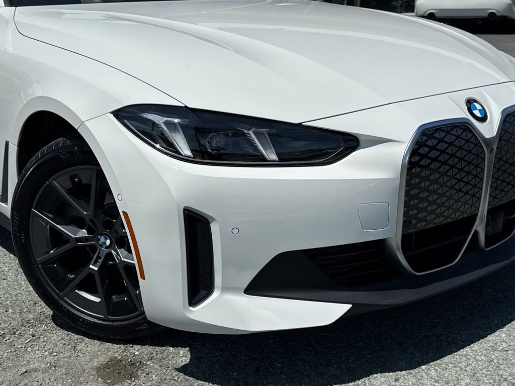 Used 2026 BMW i4 eDrive40 w/ Parking Assistance Package RWD image 6