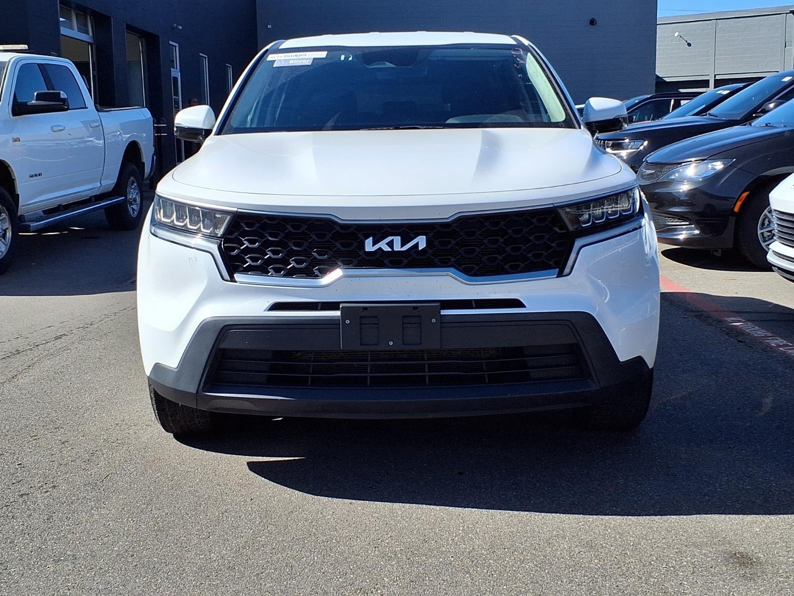 Used 2023 Kia Sorento LX AWD/4WD image 22