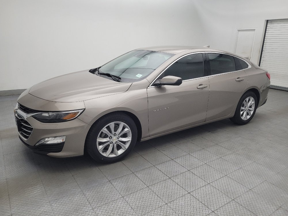 Used 2023 Chevrolet Malibu LT w/ Driver Confidence Package FWD image 2