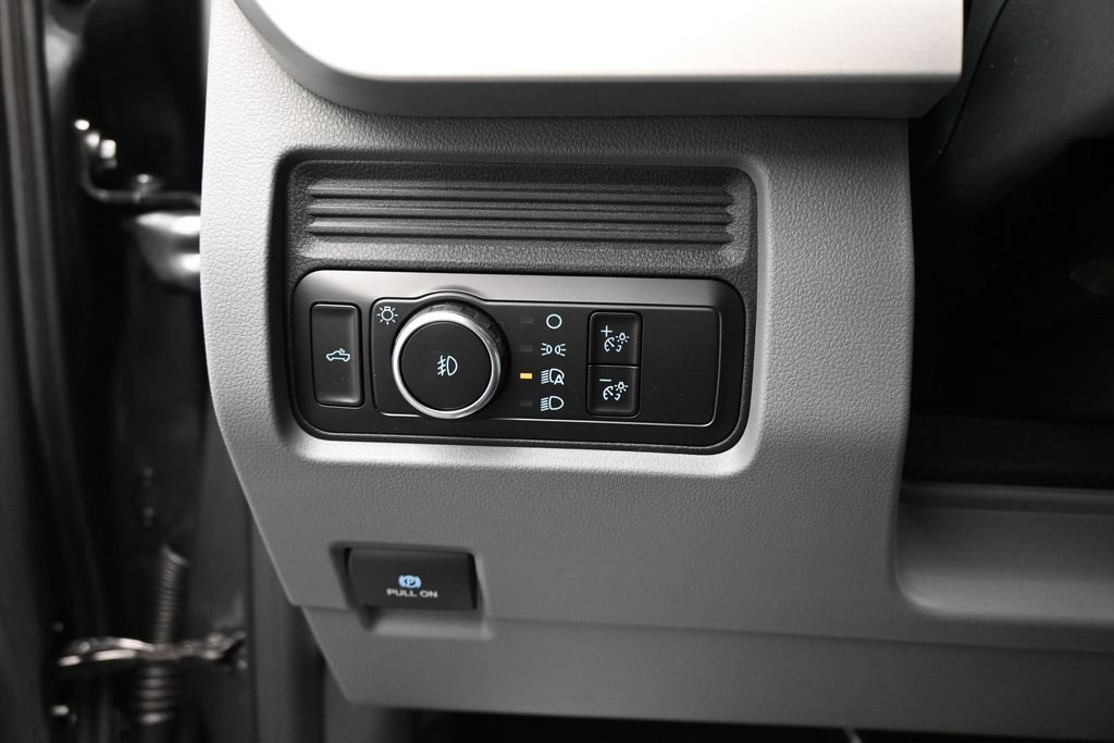 New 2026 Ford F250 XL w/ STX Appearance Package AWD/4WD image 12