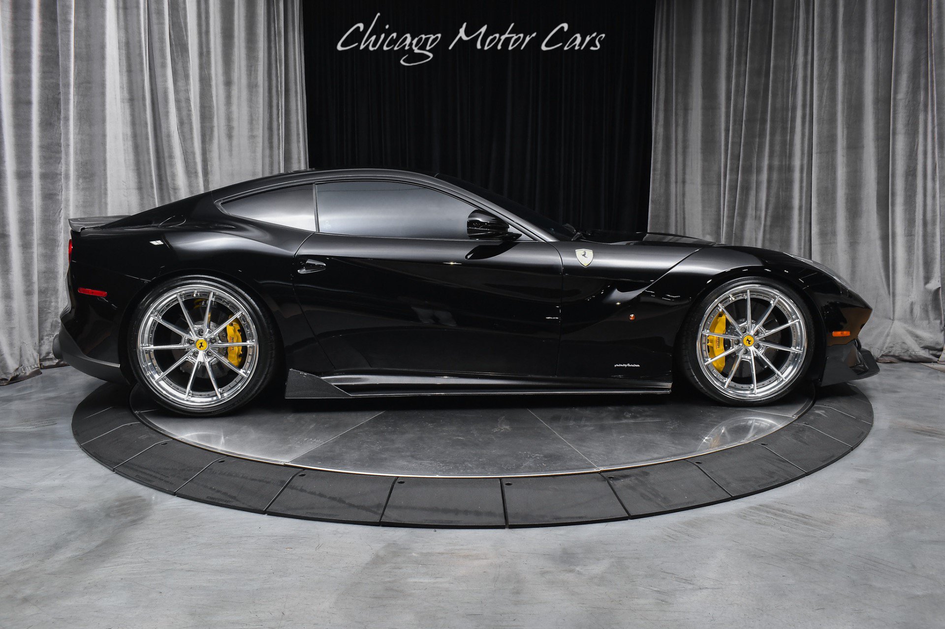 Used 2013 Ferrari F12 Berlinetta RWD image 6