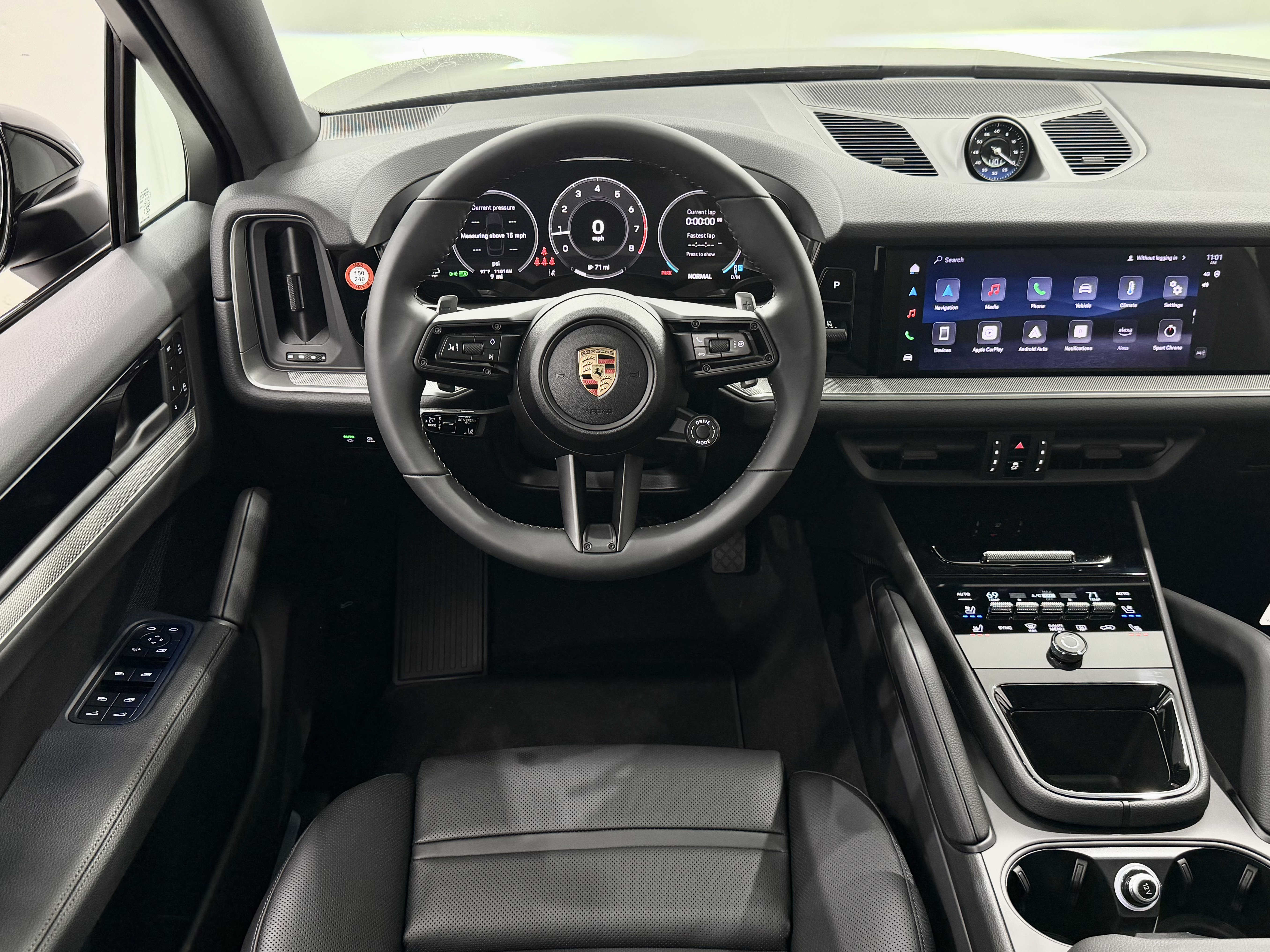 New 2026 Porsche Cayenne Coupe AWD/4WD image 25