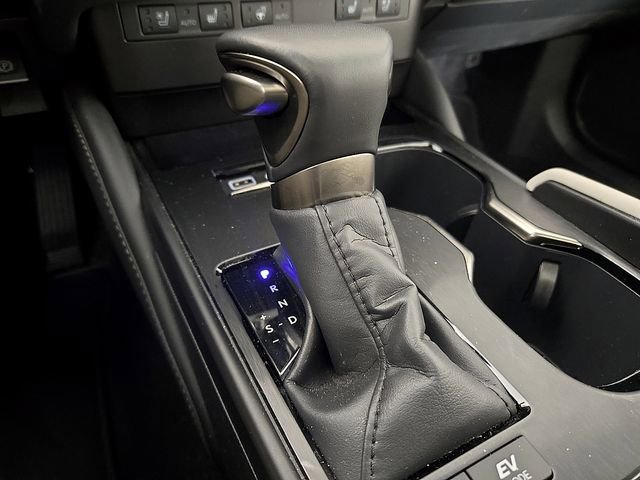 Used 2025 Lexus ES 300h w/ Premium Package FWD image 18