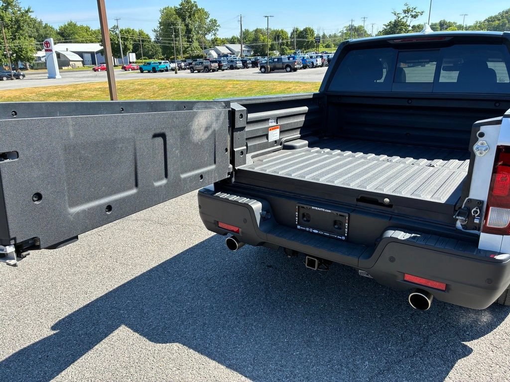 Used 2023 Honda Ridgeline Black Edition image 13