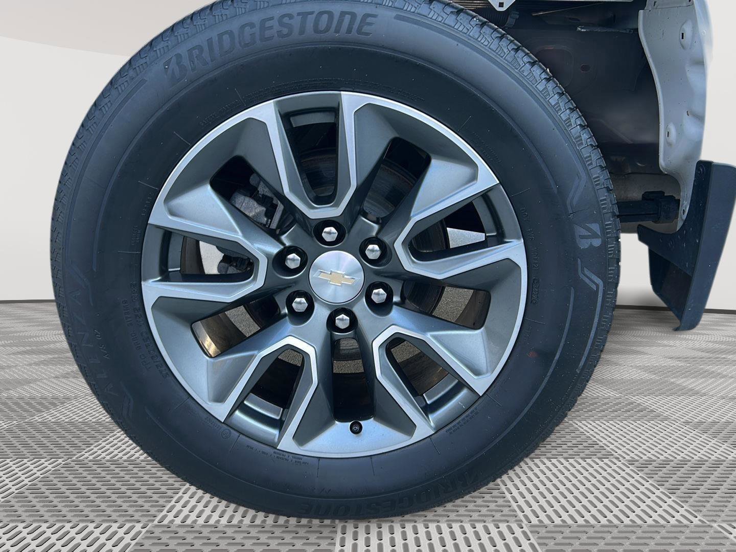 Used 2023 Chevrolet Silverado 1500 LT image 23