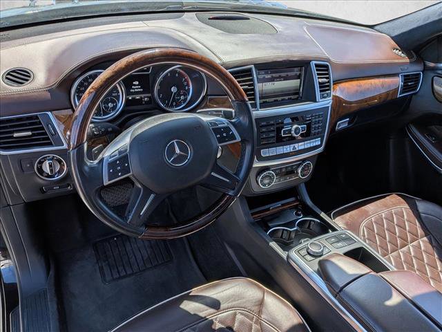 Used 2013 Mercedes-Benz GL 550 4MATIC image 9