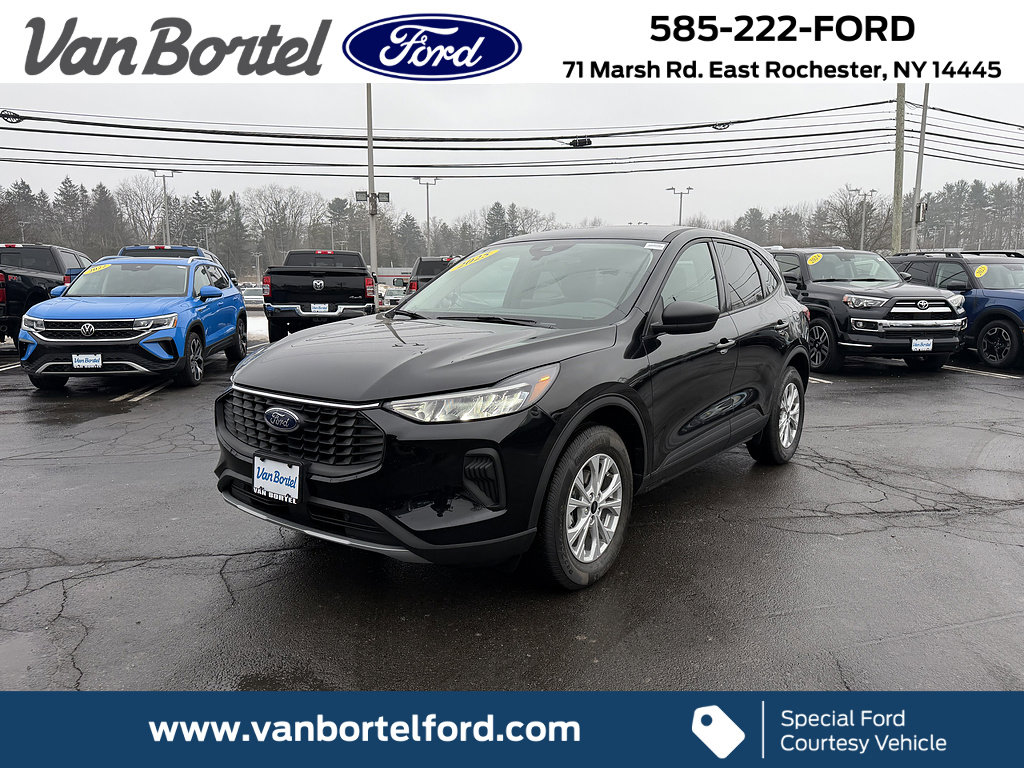 Used 2025 Ford Escape Active w/ Cold Weather Package