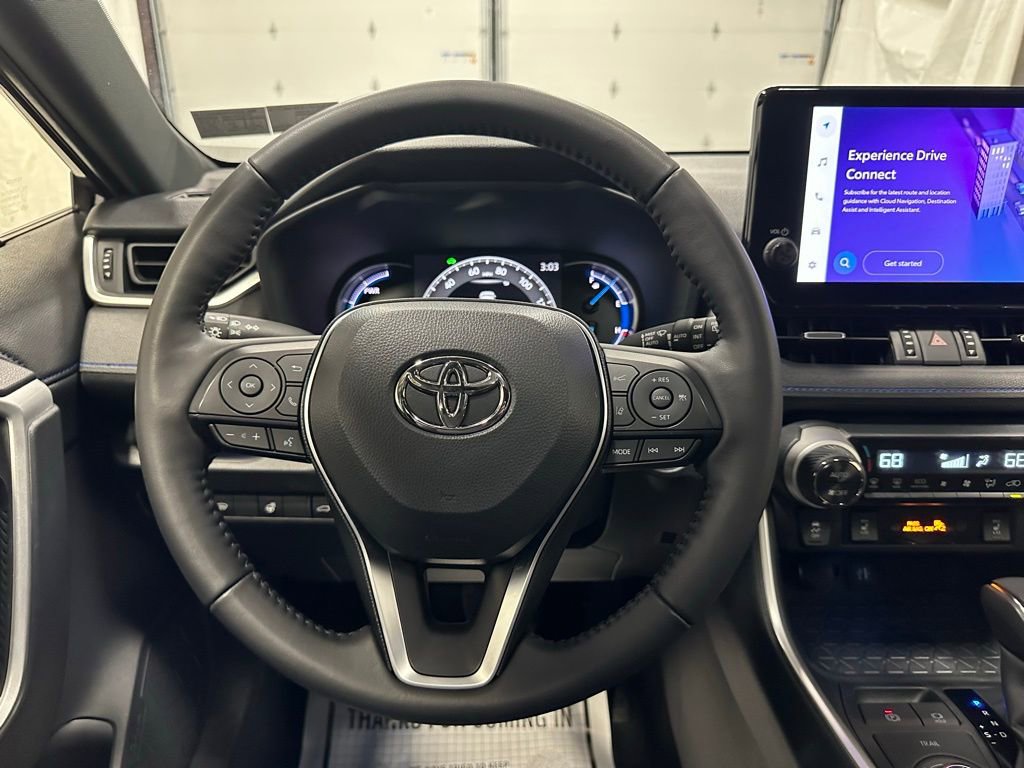Used 2025 Toyota RAV4 XSE w/ Weather Package AWD/4WD image 18