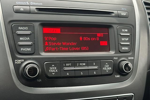 Used 2014 Kia Sorento LX image 18