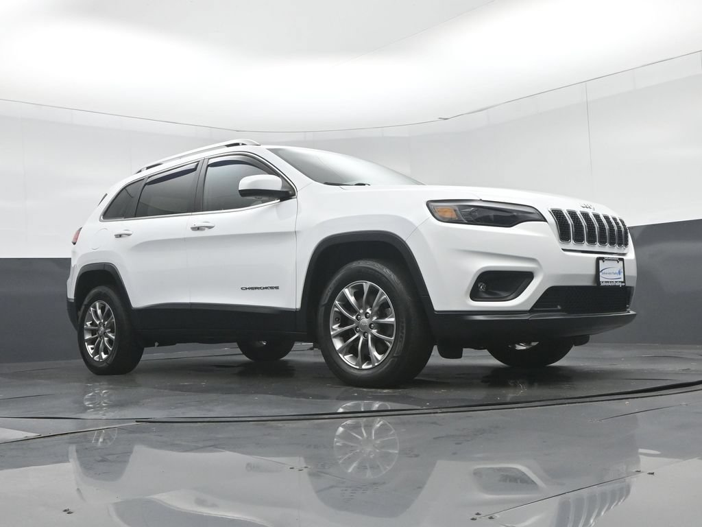 Used 2019 Jeep Cherokee Latitude Plus w/ Cold Weather Group AWD/4WD image 53