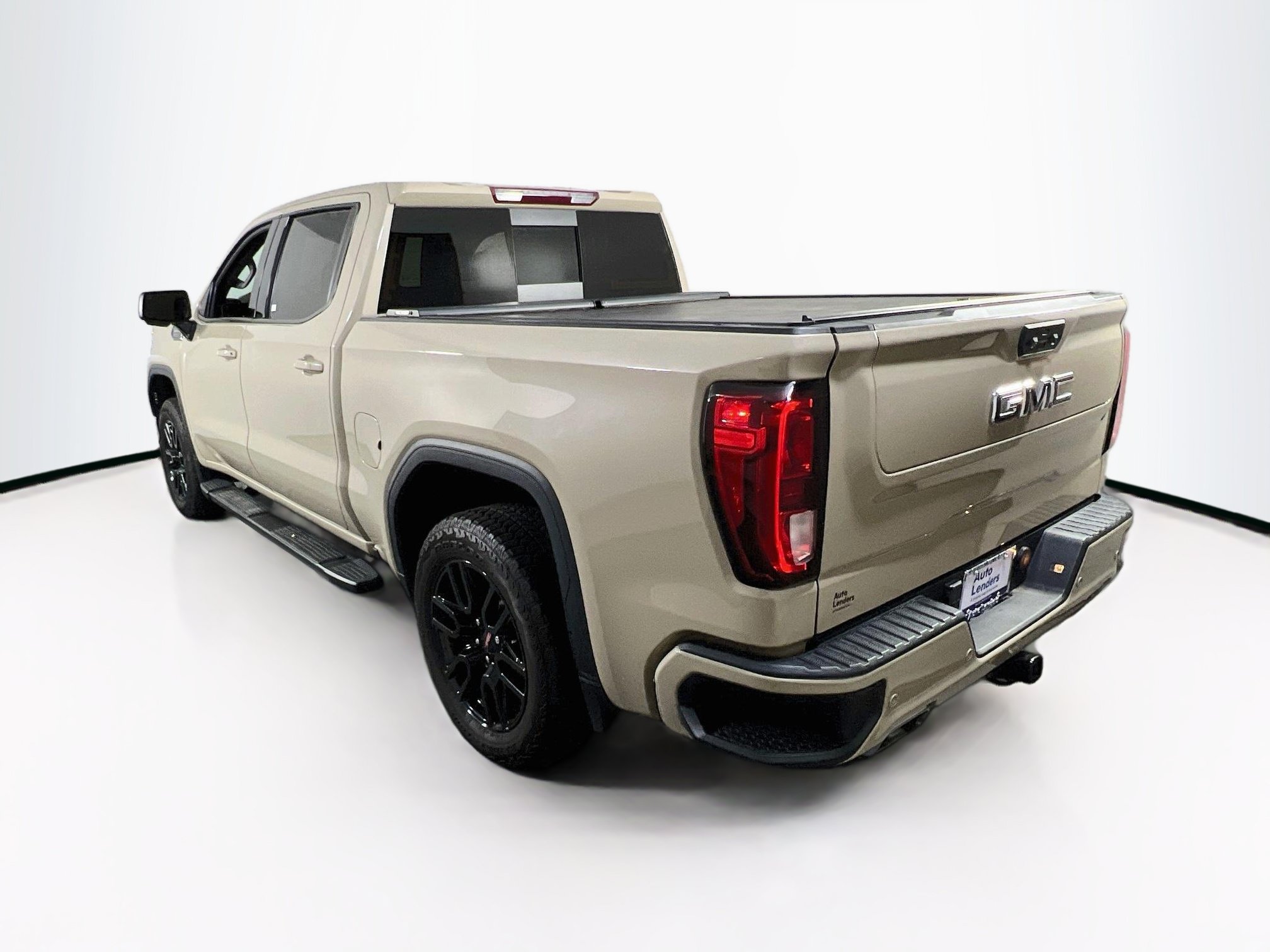 Used 2022 GMC Sierra 1500 Elevation w/ Elevation Premium Package AWD/4WD image 7