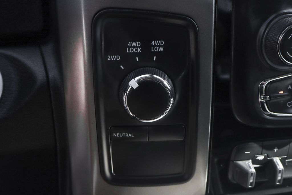 Used 2018 RAM 2500 Laramie w/ Sport Appearance Group AWD/4WD image 29