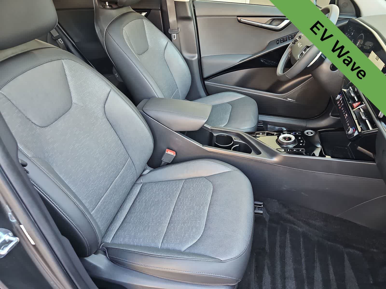 Used 2024 Kia Niro Wave FWD image 18
