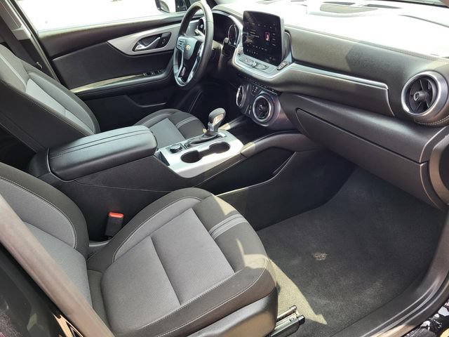 Used 2025 Chevrolet Blazer LT FWD image 22