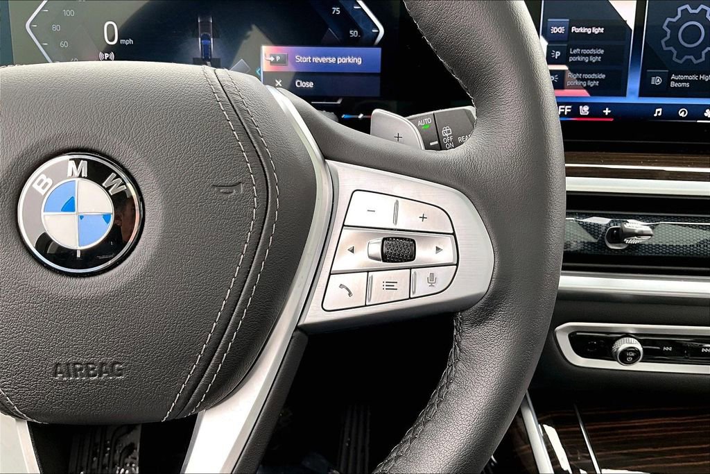 Used 2024 BMW X7 xDrive40i w/ Parking Assistance Package image 12