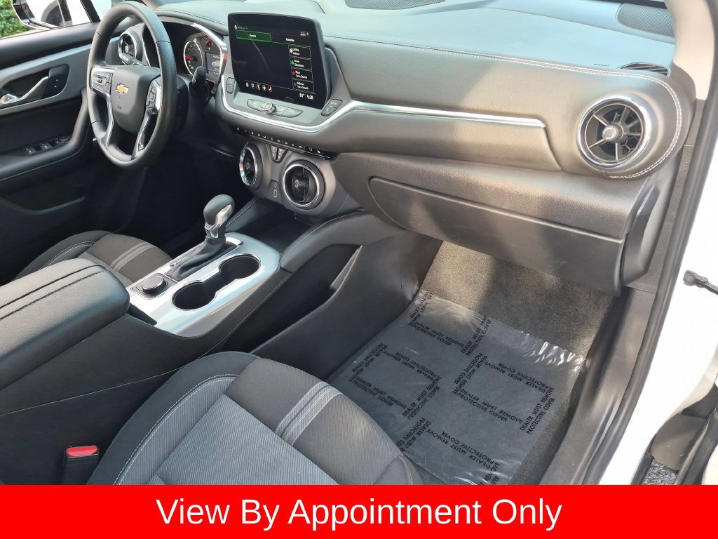 Used 2025 Chevrolet Blazer LT FWD image 33