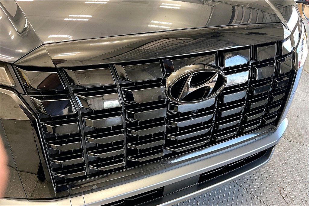 Used 2024 Hyundai Palisade Limited image 30