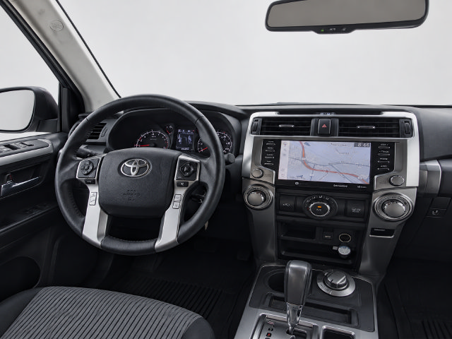 Used 2021 Toyota 4Runner SR5 AWD/4WD image 9