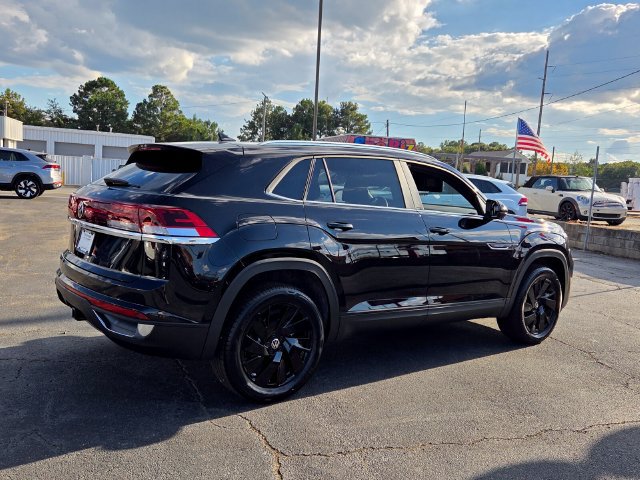 New 2026 Volkswagen Atlas Cross Sport SE FWD image 14