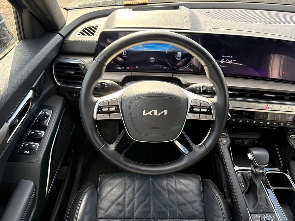 Used 2025 Kia Telluride SX Prestige X-Pro AWD/4WD image 23